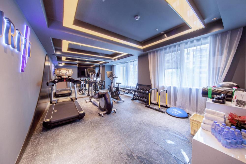 atour hotel zhuhai wanzai hengqin exhibition center
