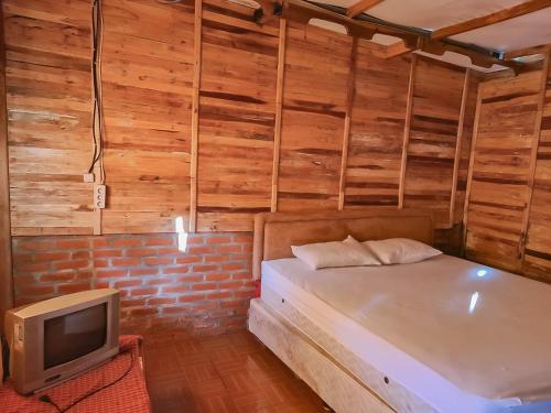 family guest house lembang redpartner