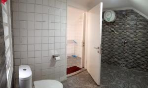 mamifokobo guesthouse redpartner