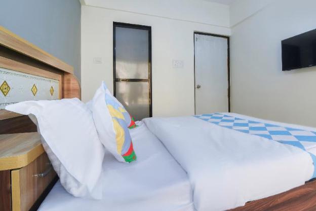 hotel o gems star residency bnb bamandongri railway station