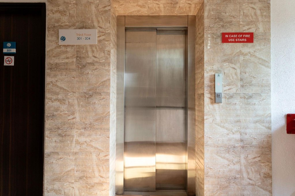 arotel rooms and suites