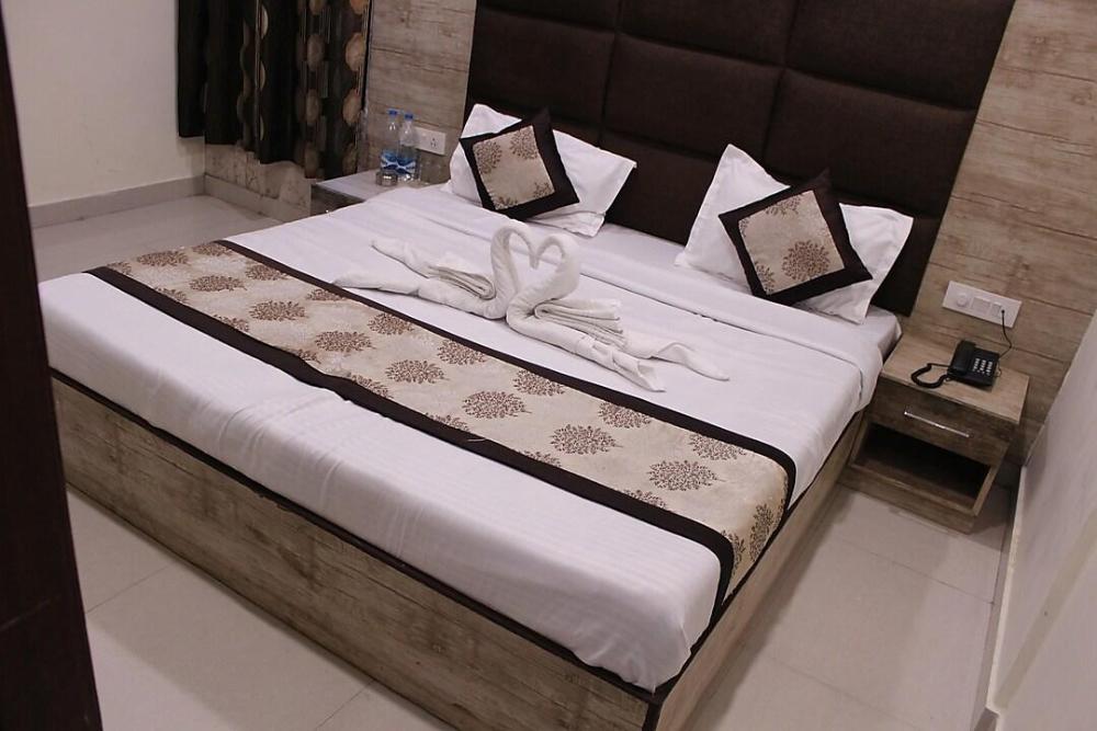 shree krishna hotels