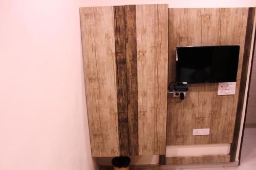 shree krishna hotels