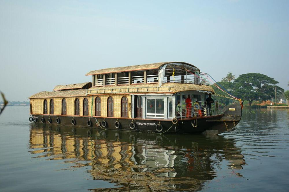 private houseboats