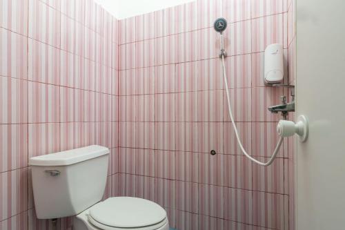 reddoorz near pondok indah water park