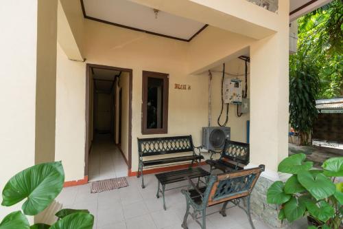 reddoorz near pondok indah water park