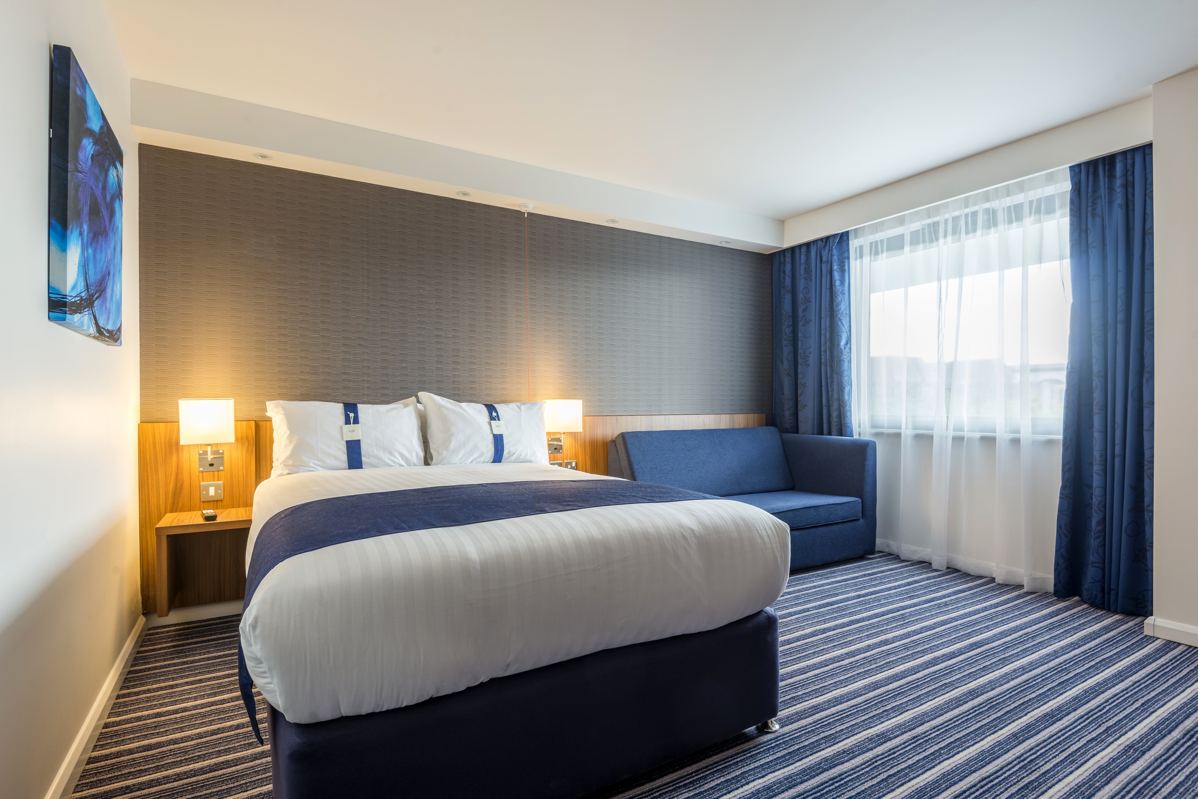 holiday inn express middlesbrough centre square by ihg