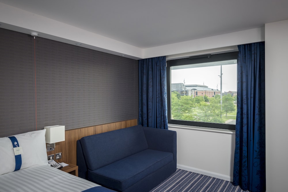 holiday inn express middlesbrough centre square by ihg