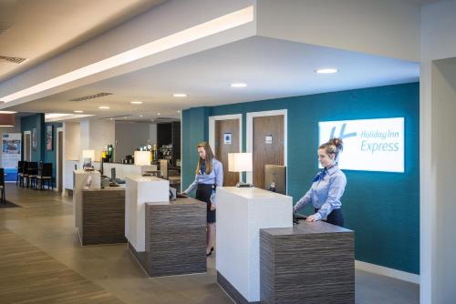 holiday inn express middlesbrough centre square by ihg