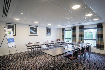 holiday inn express middlesbrough centre square by ihg
