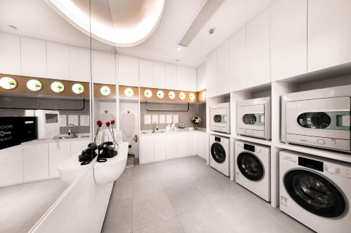 atour light hotel hefei zhengwu district library metro station