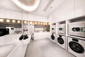 atour light hotel hefei zhengwu district library metro station