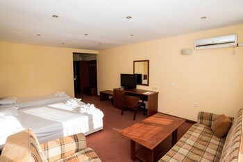 hotel avenue
