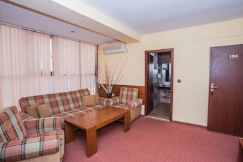 hotel avenue