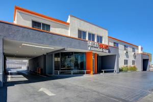 siegel suites select convention center