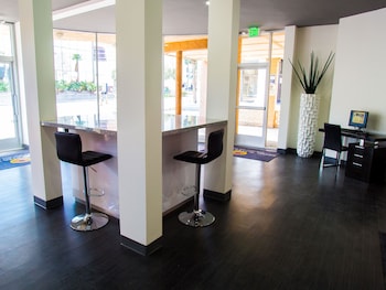 siegel suites select convention center