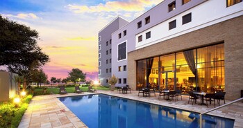 the ridgepoint hotel