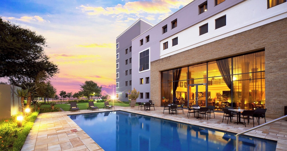 the ridgepoint hotel