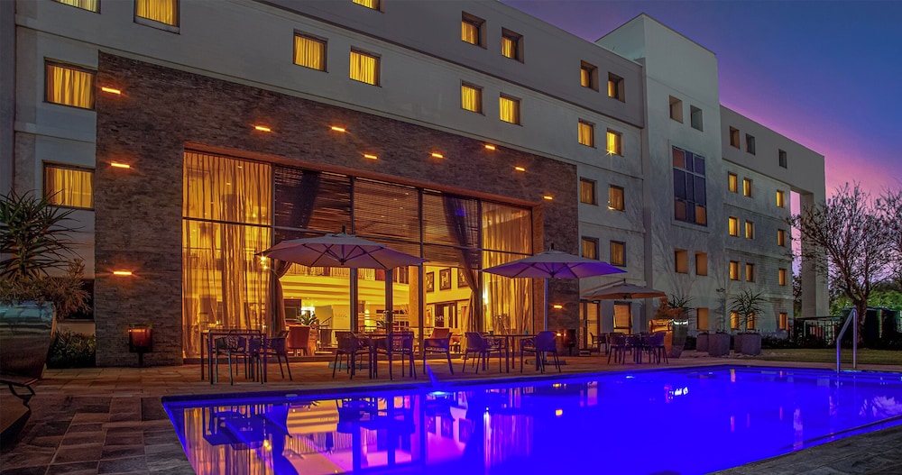 the ridgepoint hotel