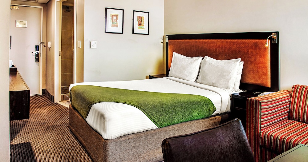 the ridgepoint hotel