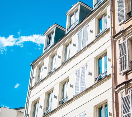 plug inn montmartre by hiphophostels