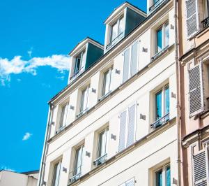 plug inn montmartre by hiphophostels