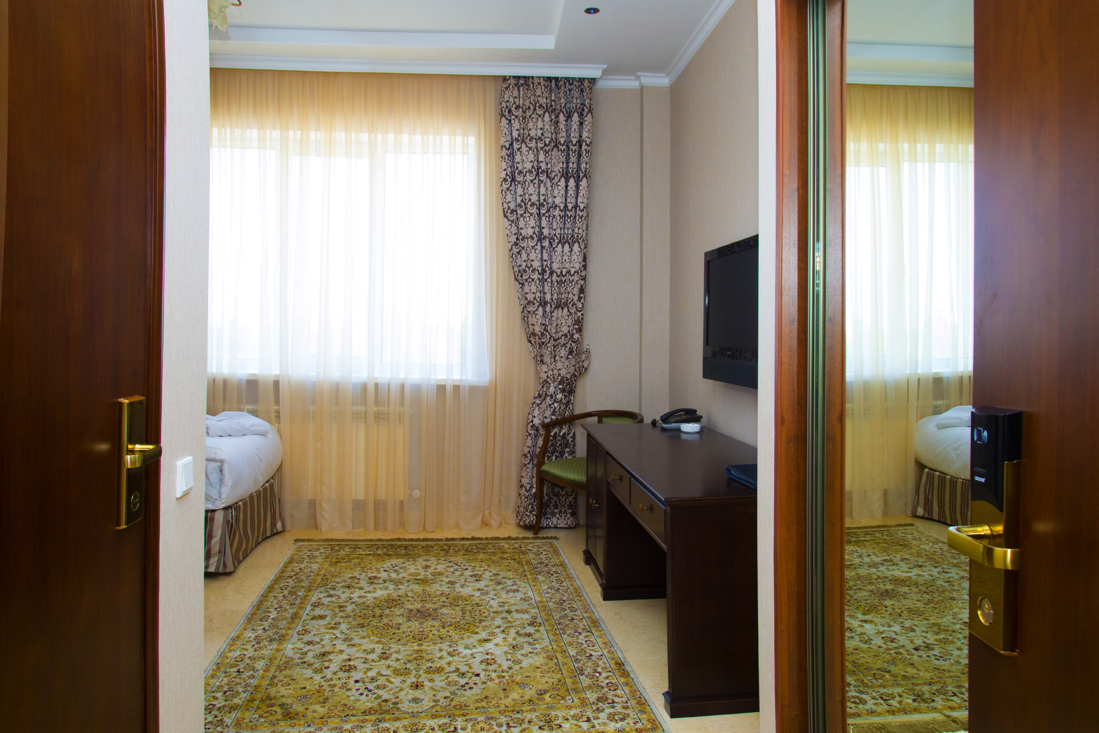 royal petrol hotel