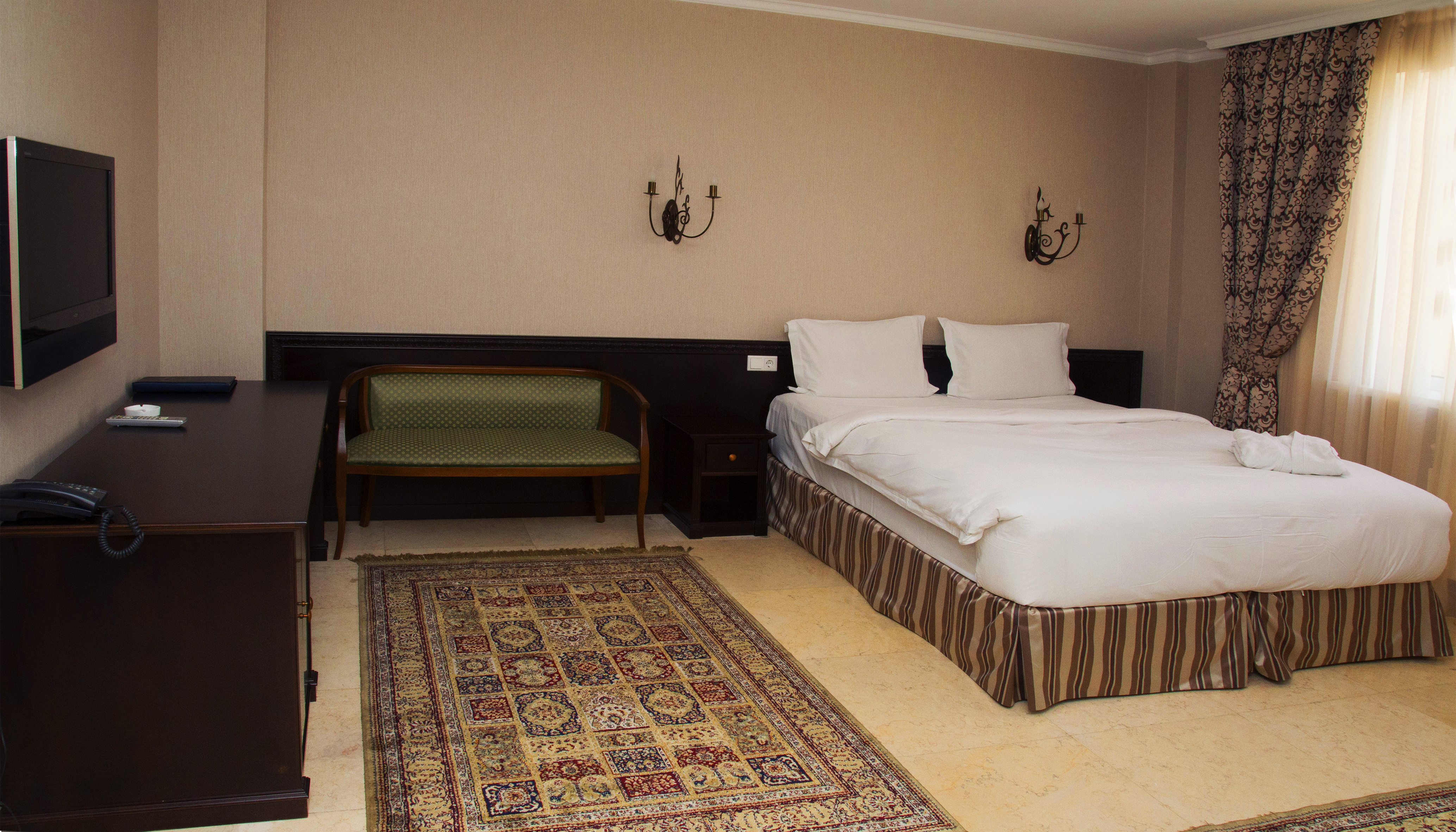 royal petrol hotel