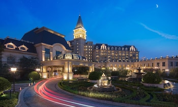 hilton qingdao golden beach