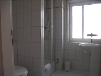 astra hotel garni