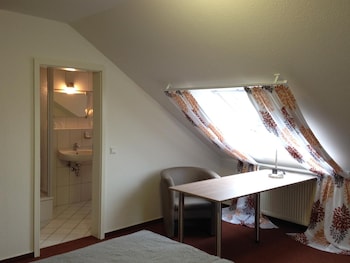 astra hotel garni