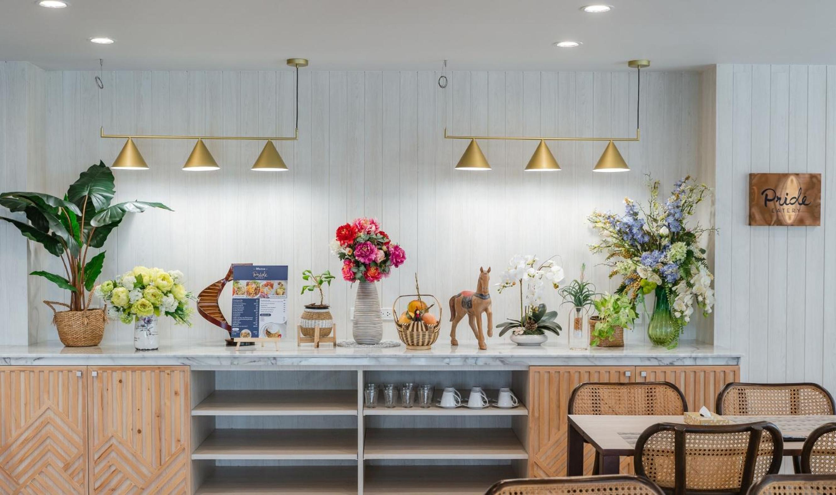 the pride hotel phitsanulok