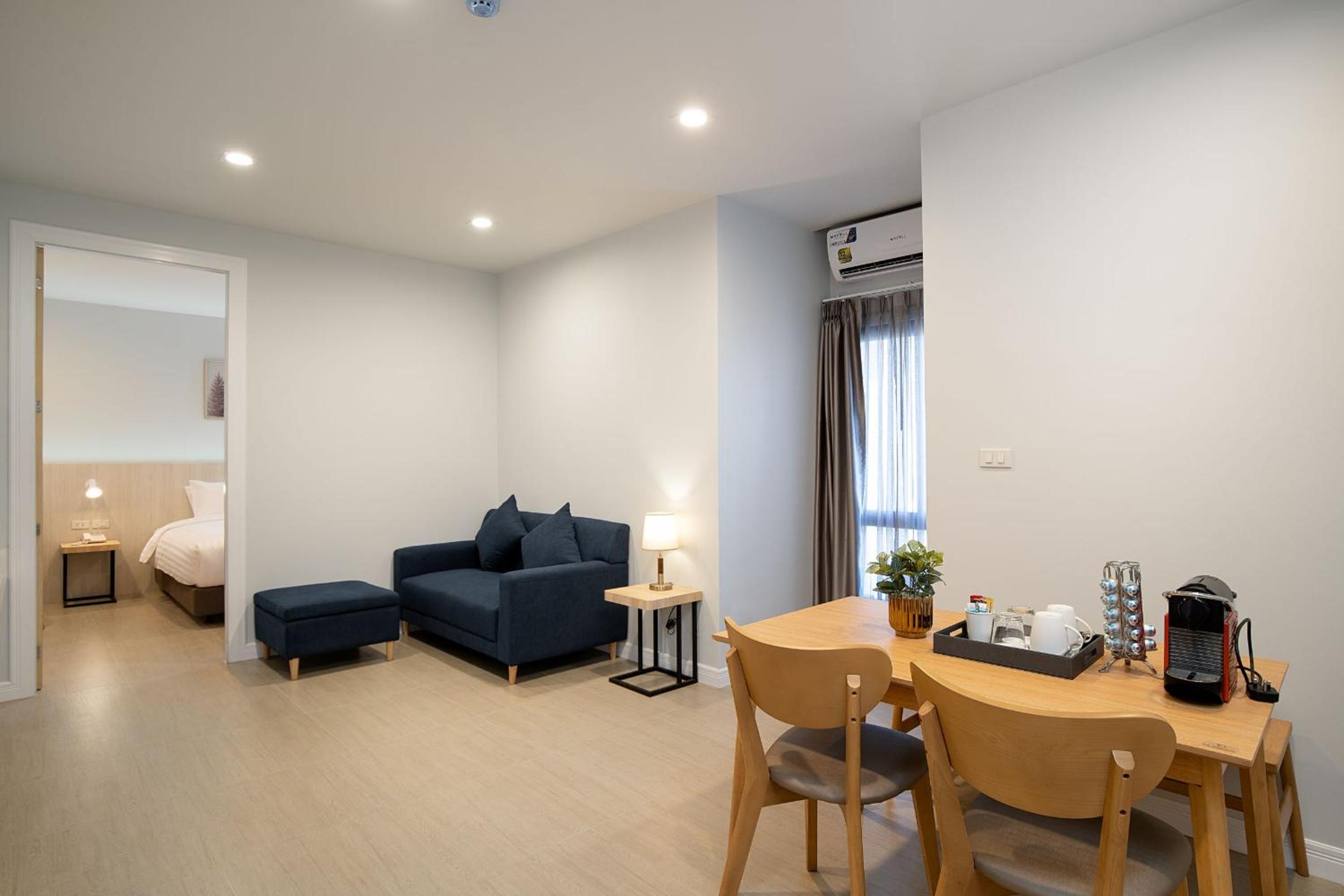 the pride hotel phitsanulok