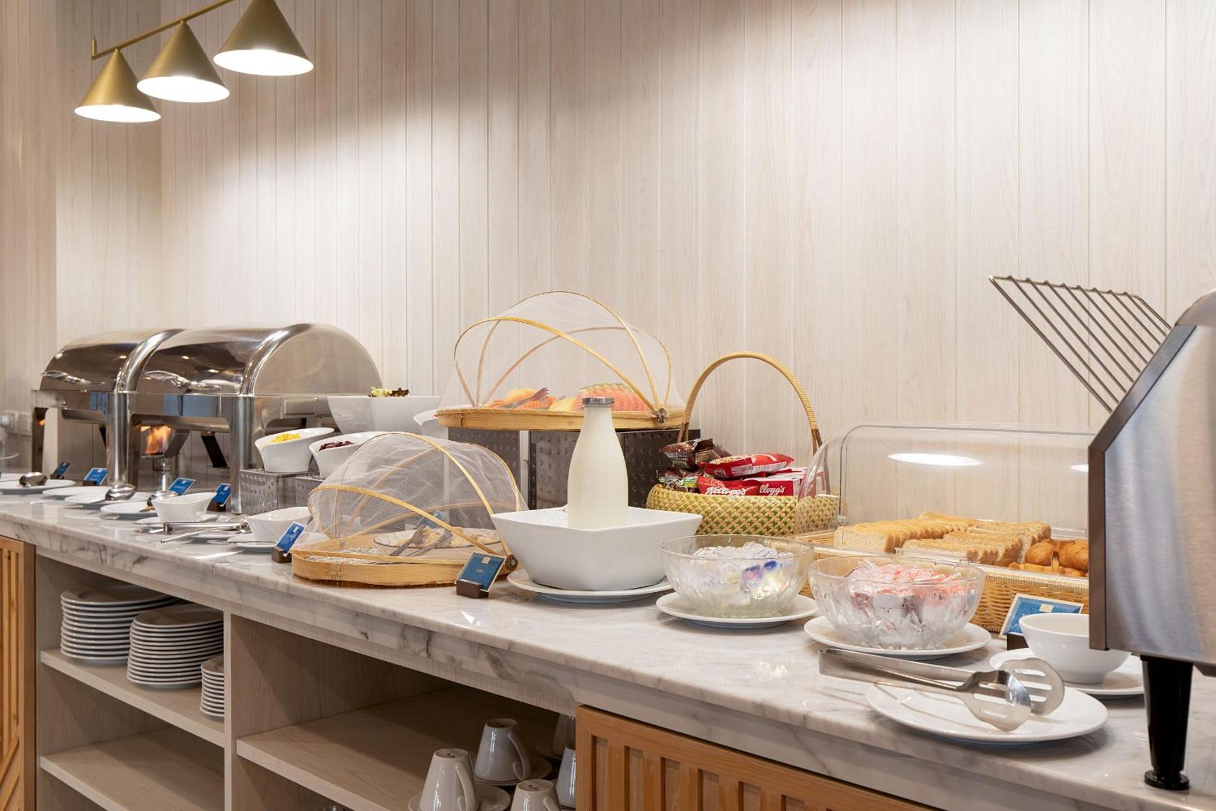 the pride hotel phitsanulok