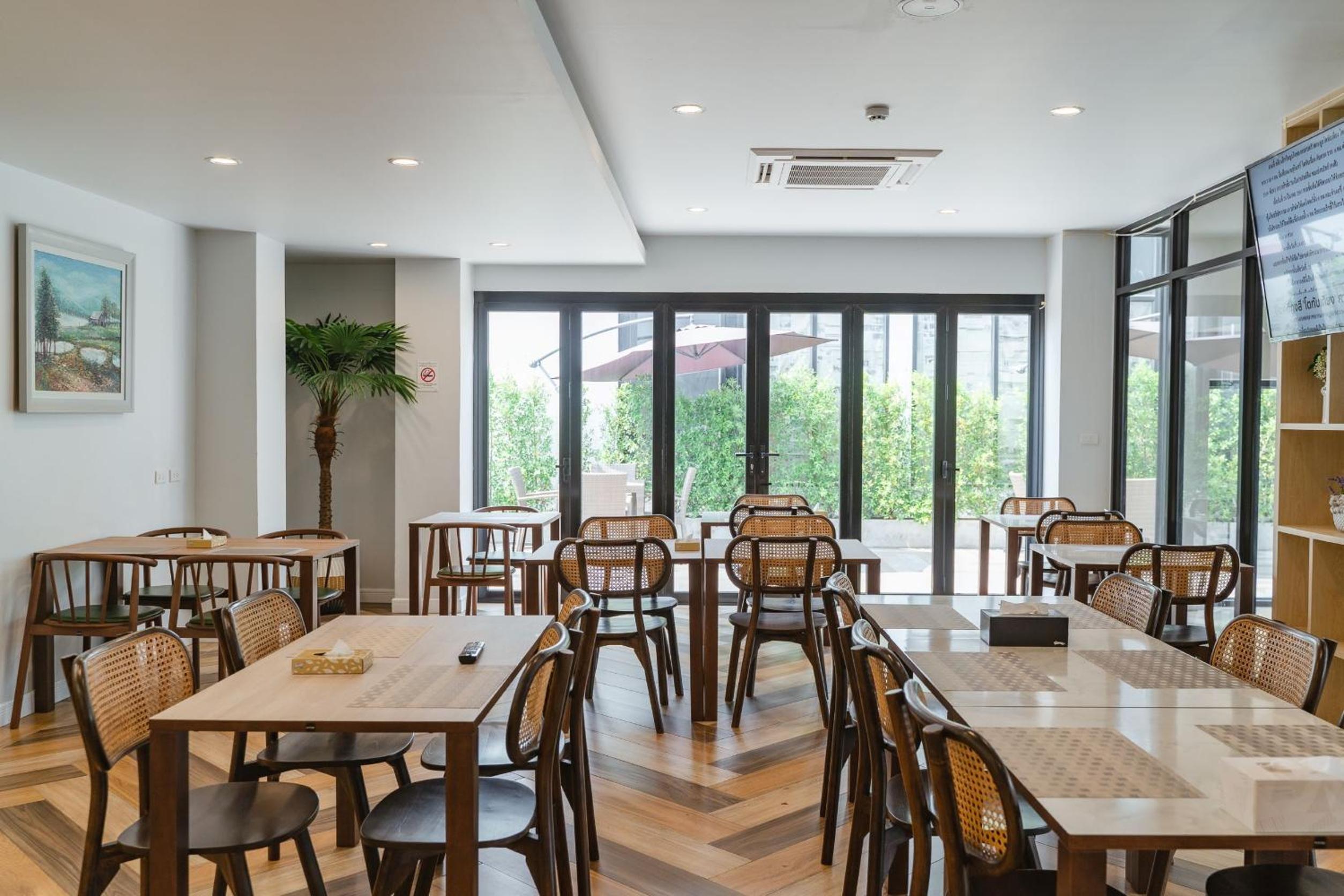 the pride hotel phitsanulok