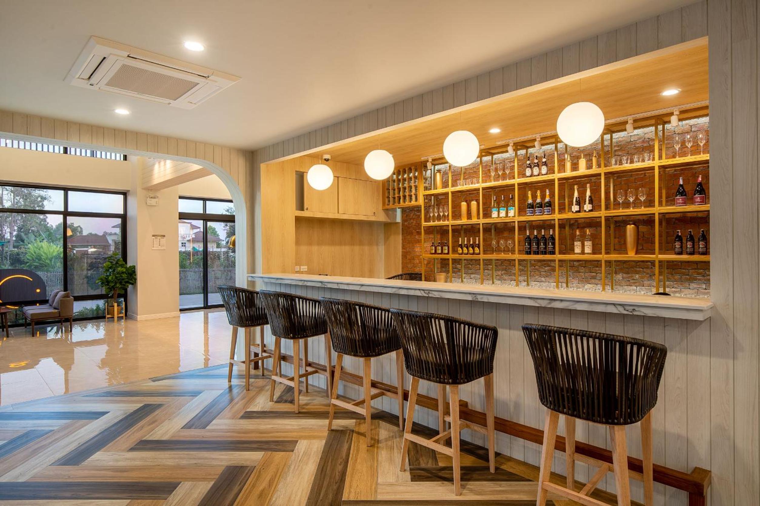 the pride hotel phitsanulok