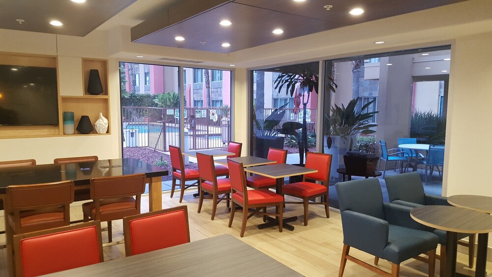 holiday inn express fremont milpitas central by ihg