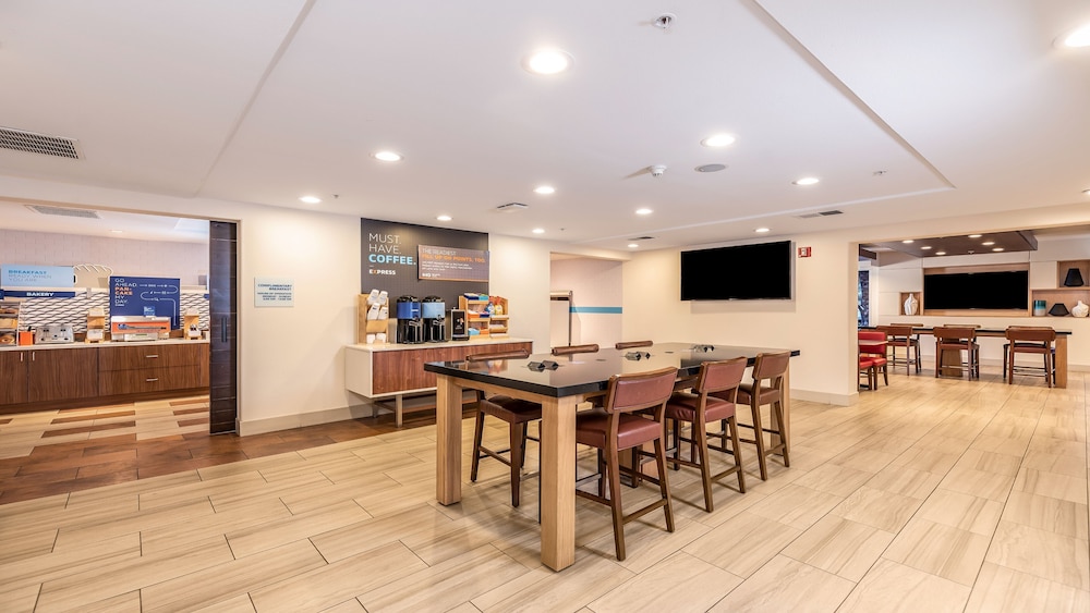 holiday inn express fremont milpitas central by ihg