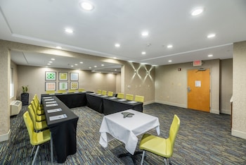 Holiday Inn Express Fremont-Milpitas Central By Ihg,Fremont>>Alameda,3 star