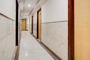 super townhouse airport road delhi