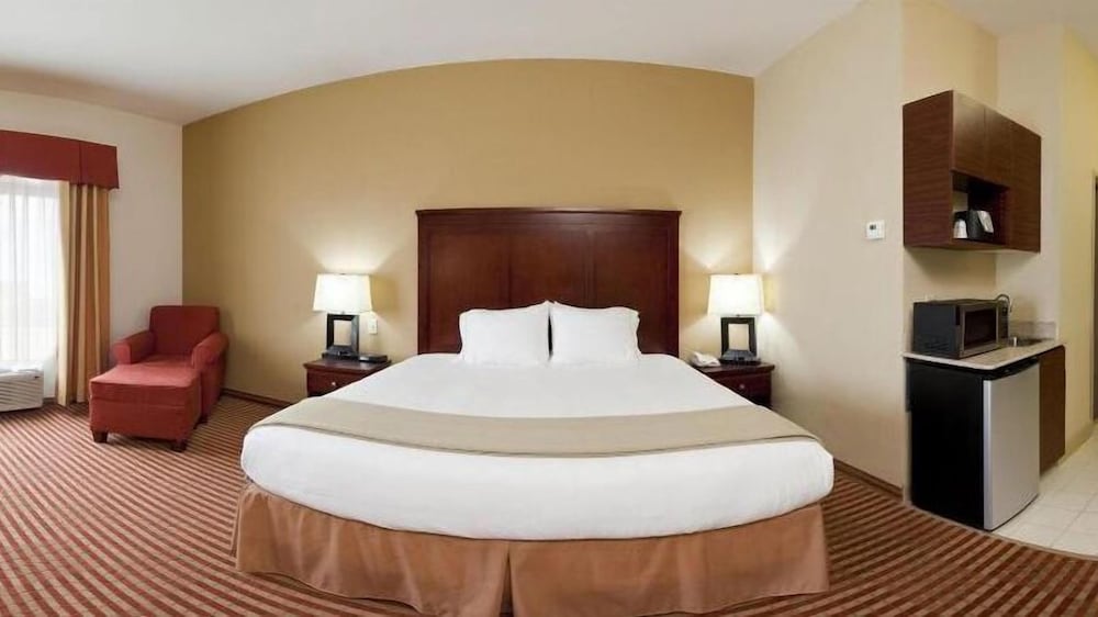 holiday inn express amarillo south by ihg