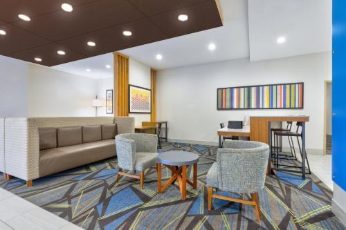 holiday inn express amarillo south by ihg