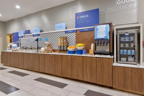 holiday inn express amarillo south by ihg