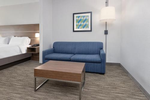 holiday inn express amarillo south by ihg