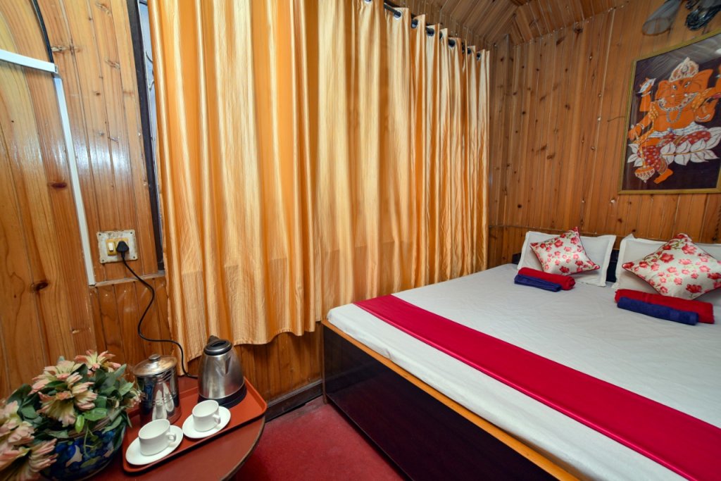 Darjeeling Hotel Summer Palace,India>>Darjeeling,2 star