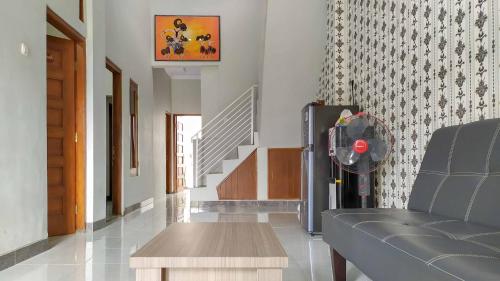 omah leren redpartner near gembiraloka zoo yogyakarta