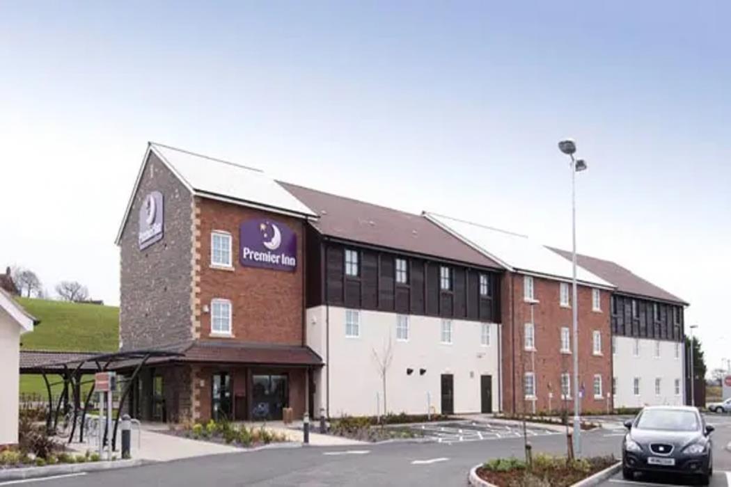 premier inn glastonbury