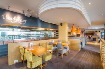 premier inn swansea waterfront