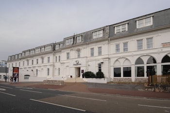 premier inn torquay seafront