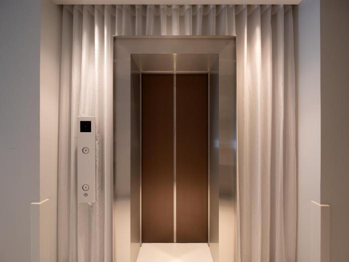 ffffff hotel